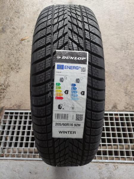 Dunlop 205/60 R16 Zimska