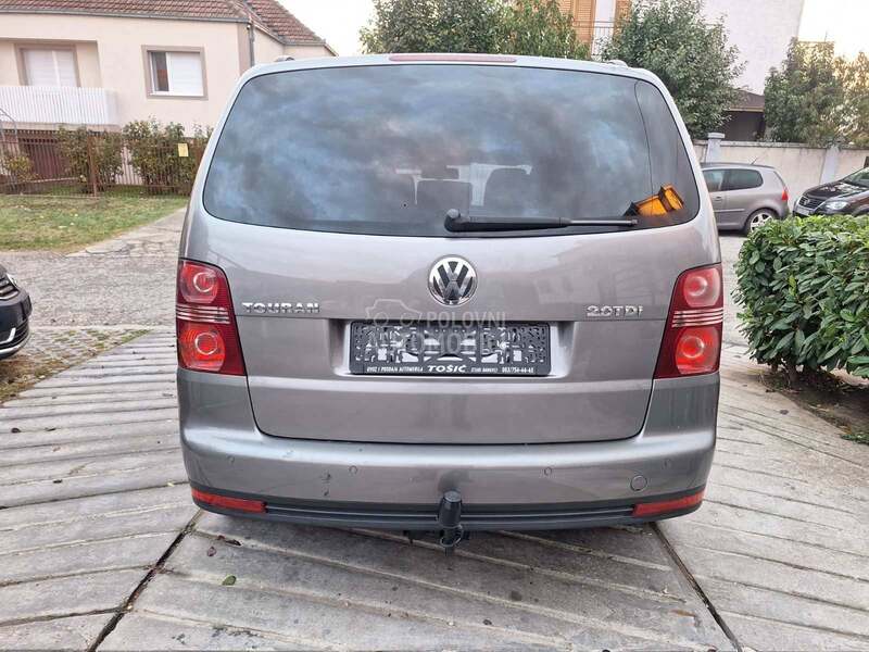 Volkswagen Touran 7 sedista