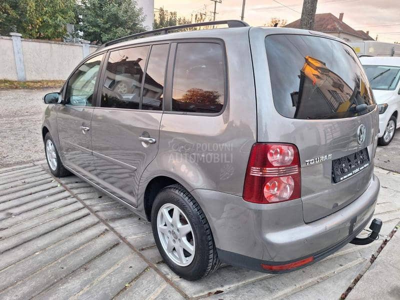 Volkswagen Touran 7 sedista