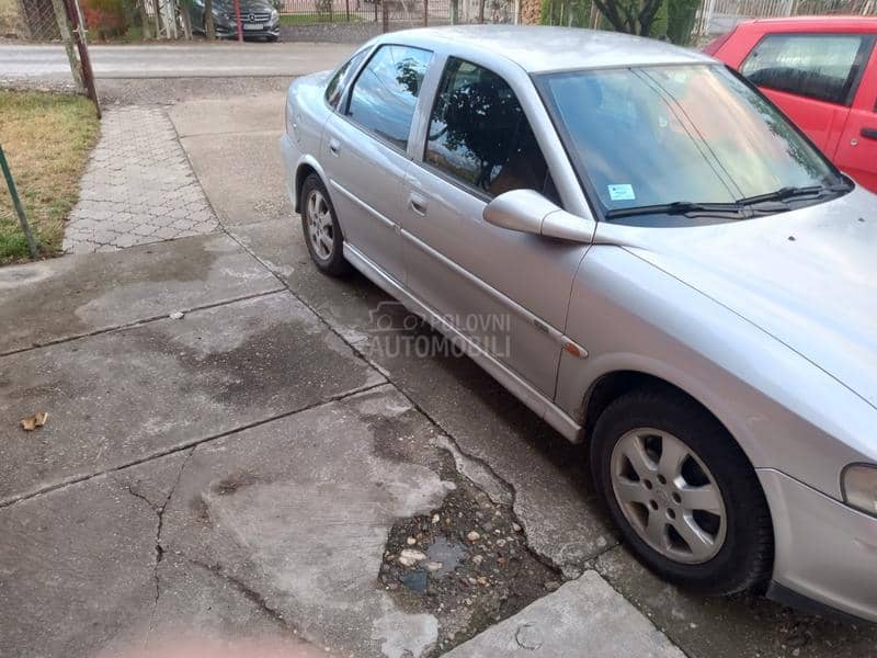 Opel Vectra B 