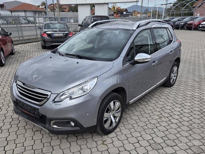 Peugeot 2008 1.2 Allure