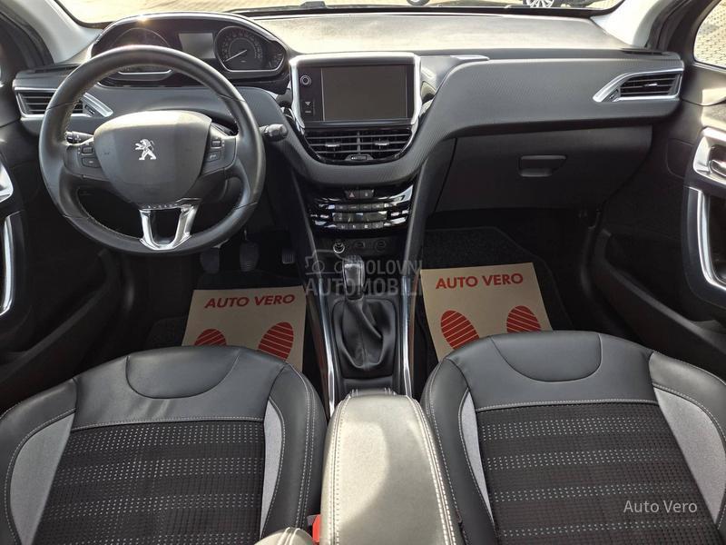 Peugeot 2008 1.2 Allure