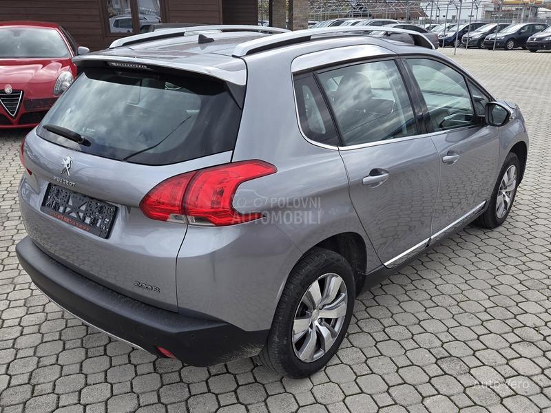 Peugeot 2008 1.2 Allure