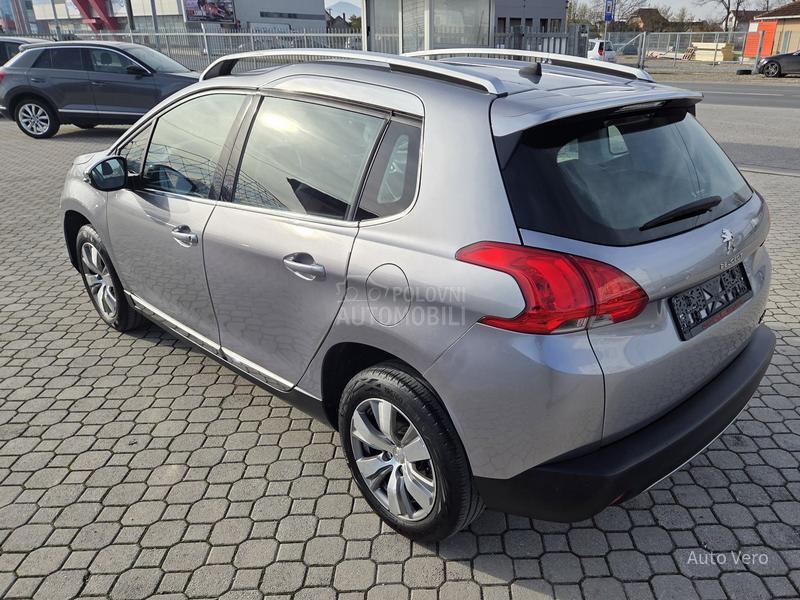 Peugeot 2008 1.2 Allure