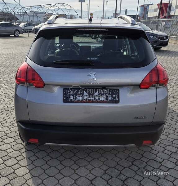 Peugeot 2008 1.2 Allure