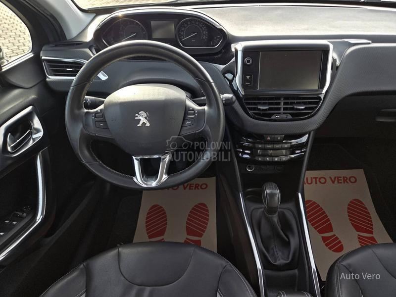 Peugeot 2008 1.2 Allure