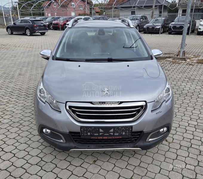 Peugeot 2008 1.2 Allure