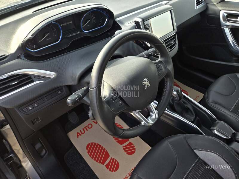 Peugeot 2008 1.2 Allure