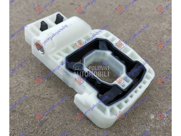 NOSAC HLADNJAKA DONJI... za BMW 840 za 2018. god.