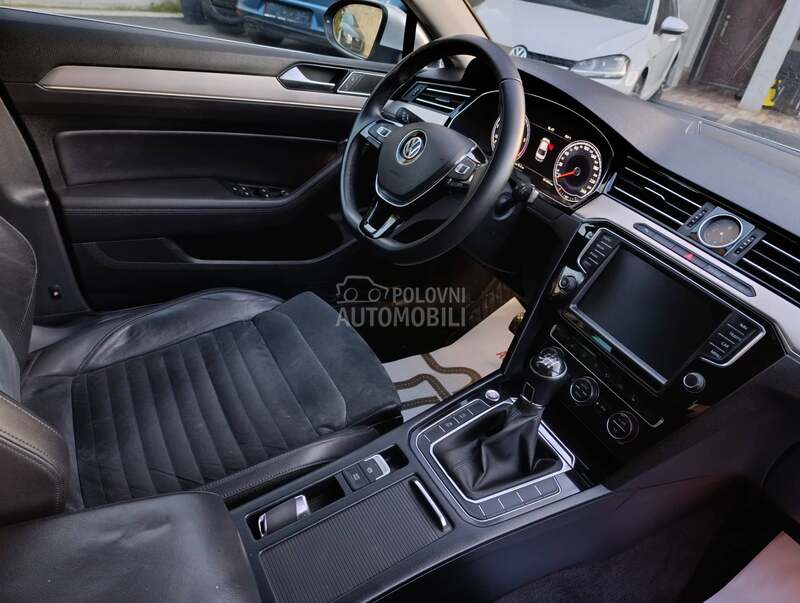 Volkswagen Passat B8 2,0 R LINE