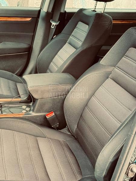 Honda CR-V Hybrid awd Elegance