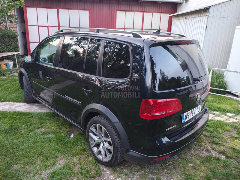 Volkswagen Touran CrossTouran