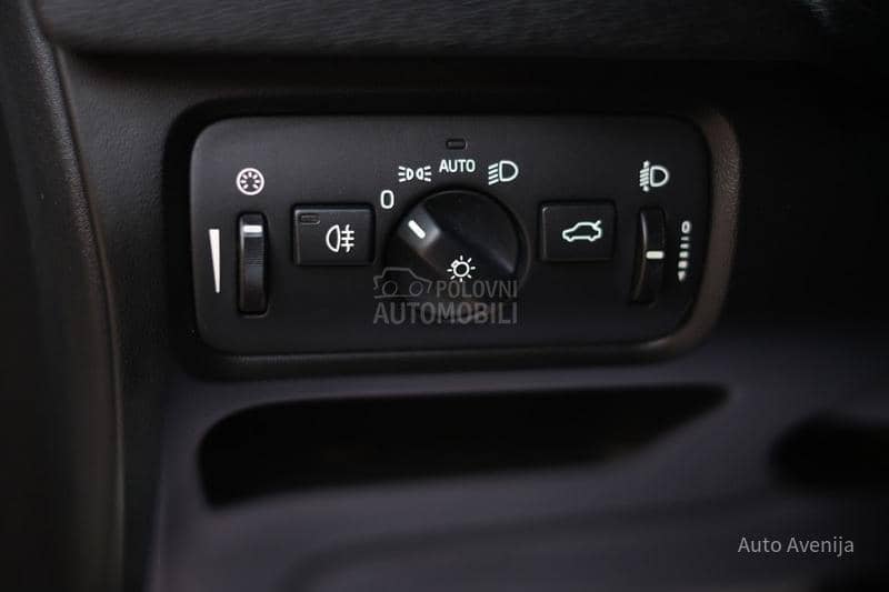 Volvo V40 1.6D D2 OCEAN RACE