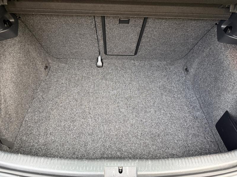 Volkswagen Golf 6 1.6TDI V.s.e.r.v.i.s