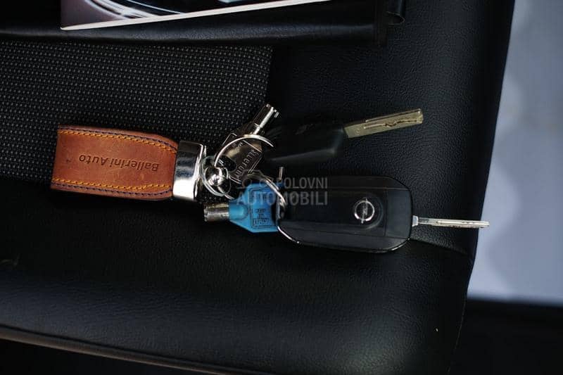 Opel Vivaro 2.0D LONG TERETNI