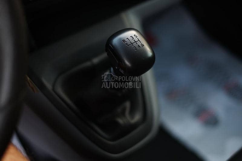 Opel Vivaro 2.0D LONG TERETNI