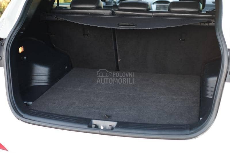 Hyundai ix35 2.0CRDI 4WD PREMIUM