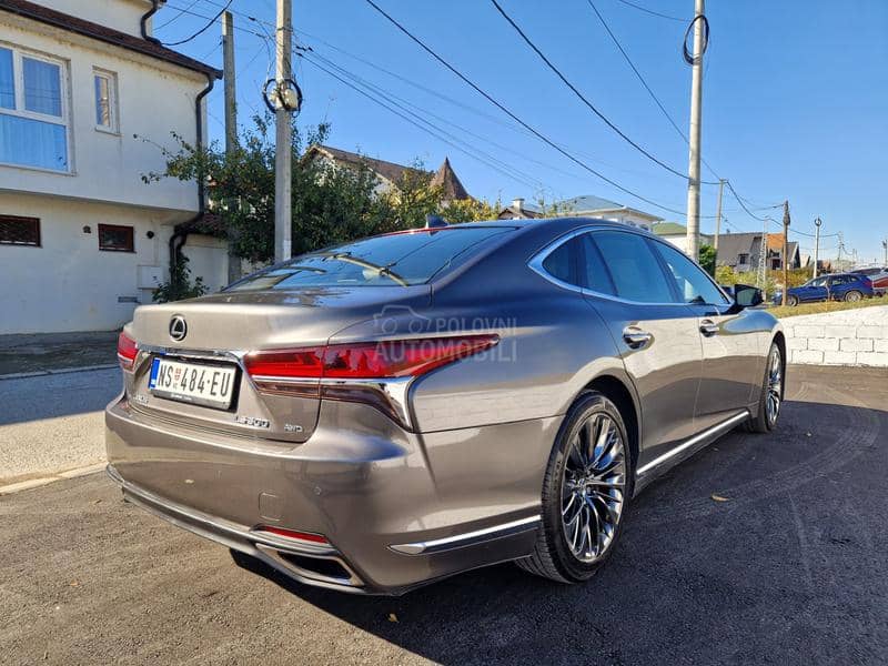 Lexus LS 500 AWD