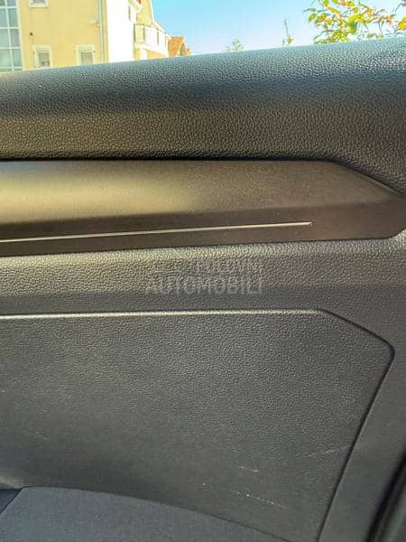 Volkswagen T-Roc 1,0 TSI BI COLORE