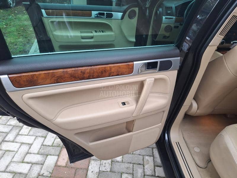 Volkswagen Touareg 3.0 TDI CH XENON