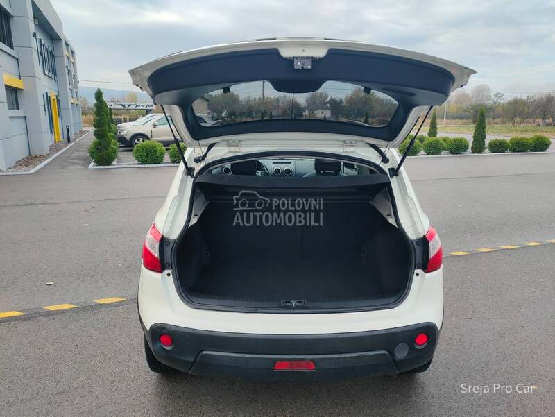 Nissan Qashqai 1.5 DCI PAN0RAMA