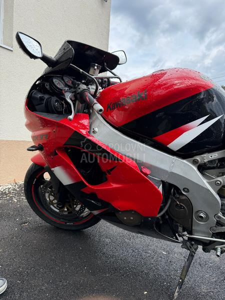 Kawasaki zx9r