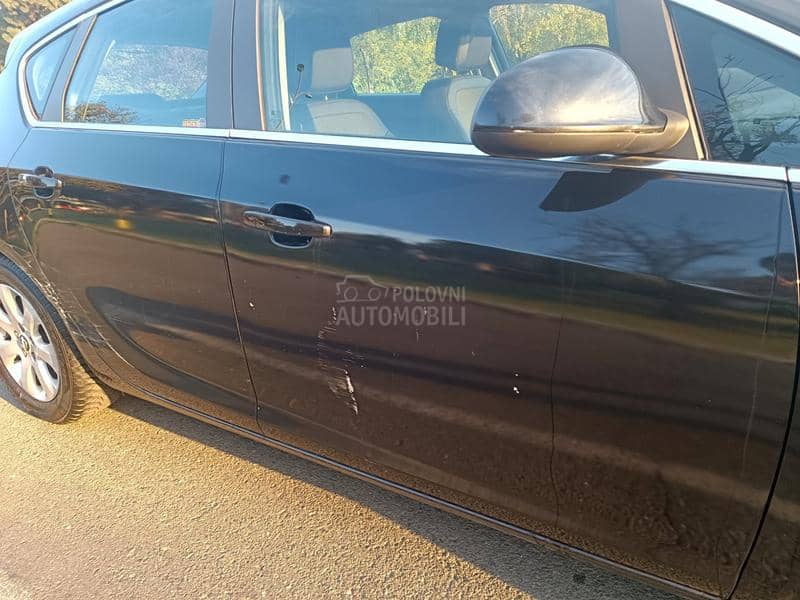 Opel Astra J COSMO, 1.7 Opel Astra J COSMO, 1.7