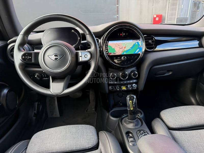 MINI Cooper S E Black Edition