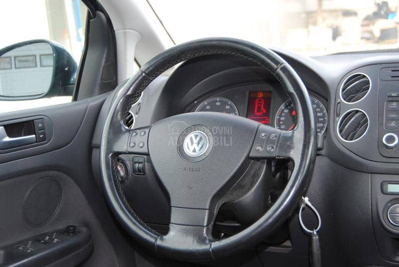 Volkswagen Golf Plus 1,6 FSI CH