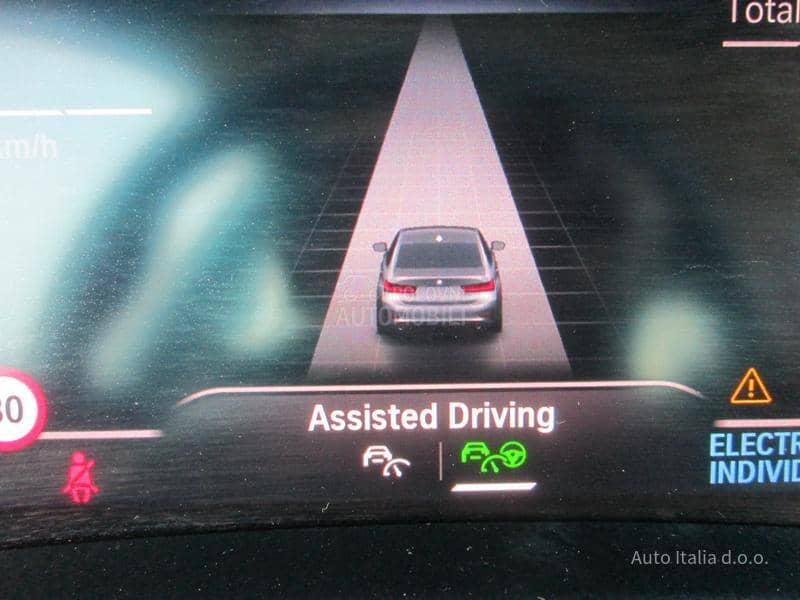 BMW 330 2.0 b Plug-In Hybrid