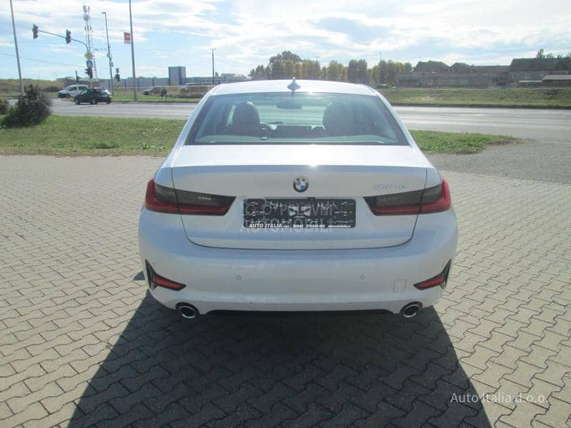 BMW 330 2.0 b Plug-In Hybrid