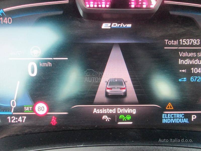 BMW 330 2.0 b Plug-In Hybrid