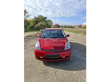 Toyota Prius 1.5 HYBRID