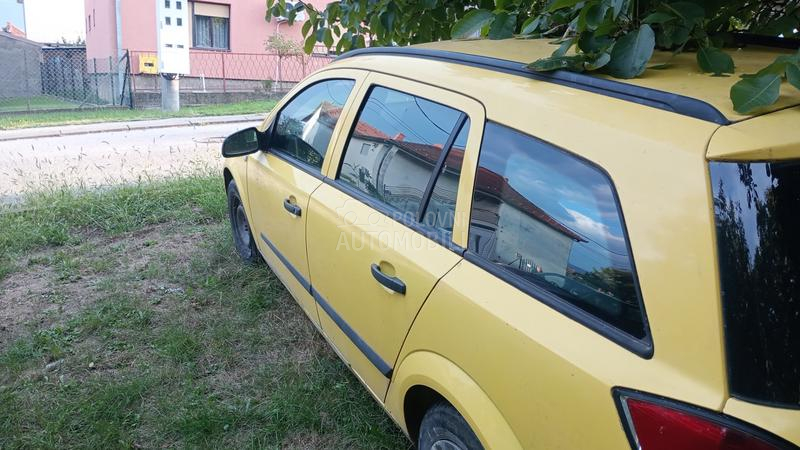 Opel Astra H 