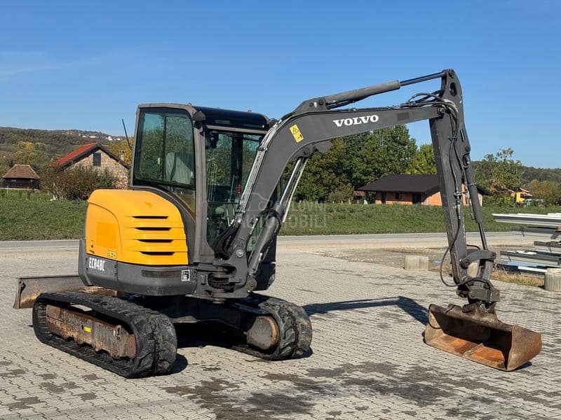 Volvo ECR48C