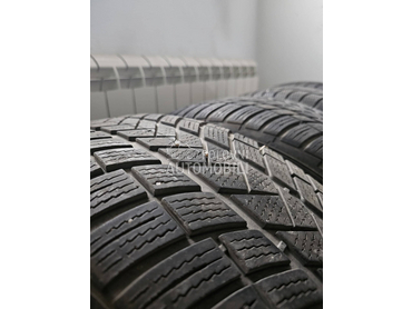 Vredestein 235/55 R18 Zimska