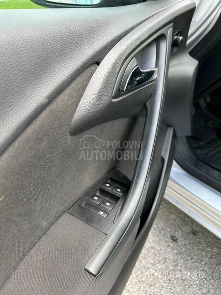 Opel Astra J 1.6