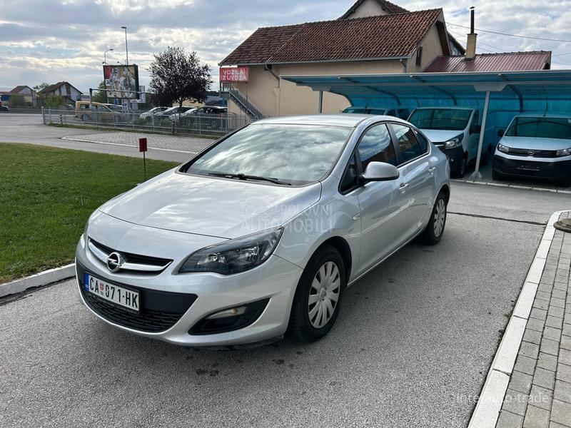Opel Astra J 1.6