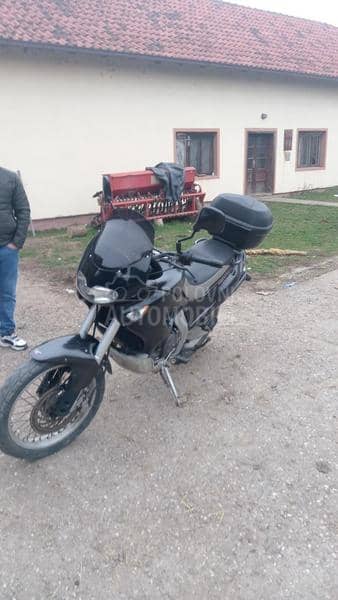 Aprilia Pegaso 650 Cube