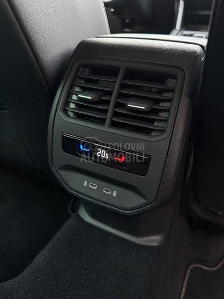 Cupra Leon eTSI 2024