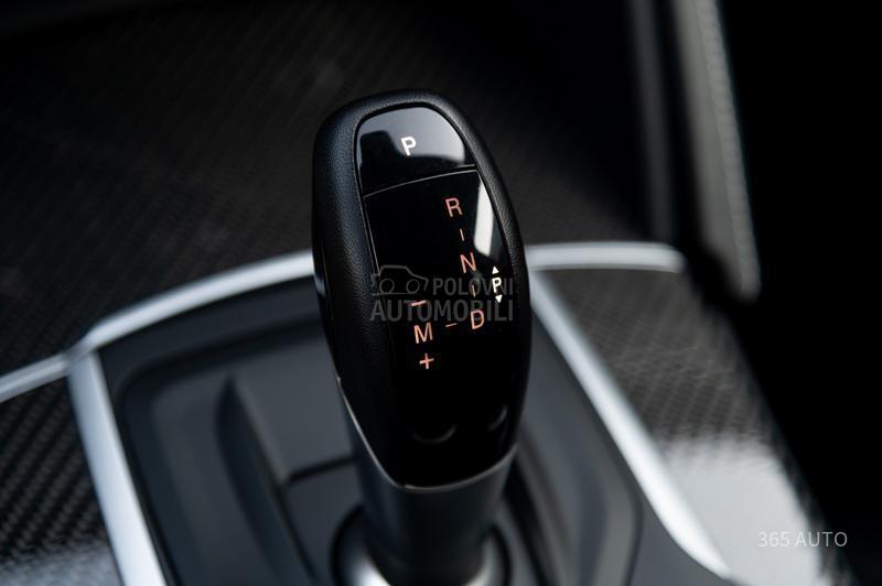 Alfa Romeo Stelvio QV/HARMAN