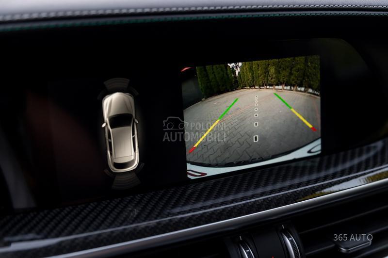 Alfa Romeo Stelvio QV/HARMAN