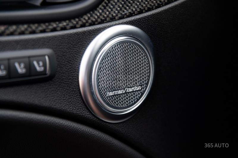 Alfa Romeo Stelvio QV/HARMAN