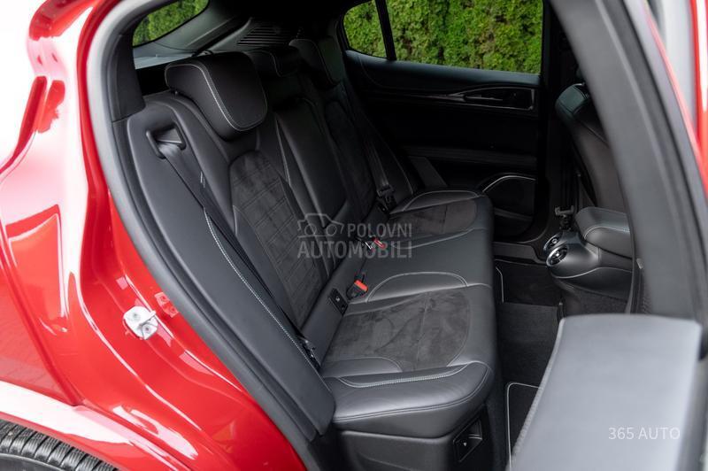 Alfa Romeo Stelvio QV/HARMAN