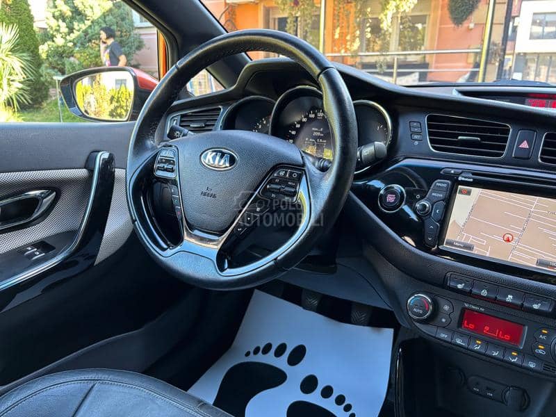 Kia pro_cee`d T O T A L Ni  FuL