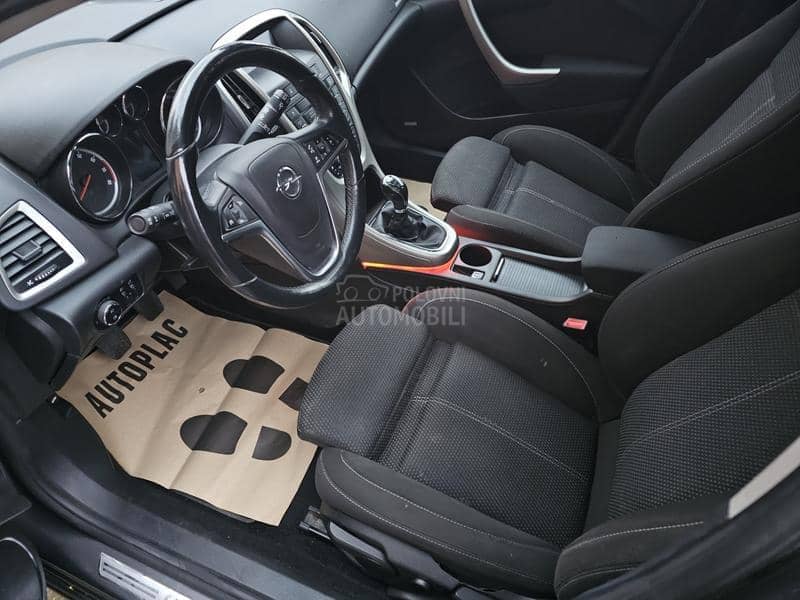 Opel Astra J 1.6 turbo