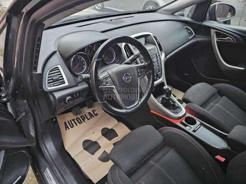 Opel Astra J 1.6 turbo