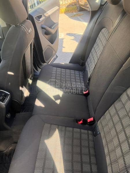 Audi Q3 2.0d S-tronic quatro Audi Q3 2.0d S-tronic quatro