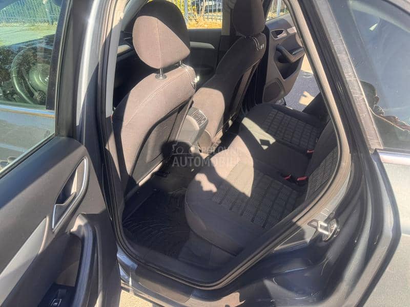 Audi Q3 2.0d S-tronic quatro Audi Q3 2.0d S-tronic quatro