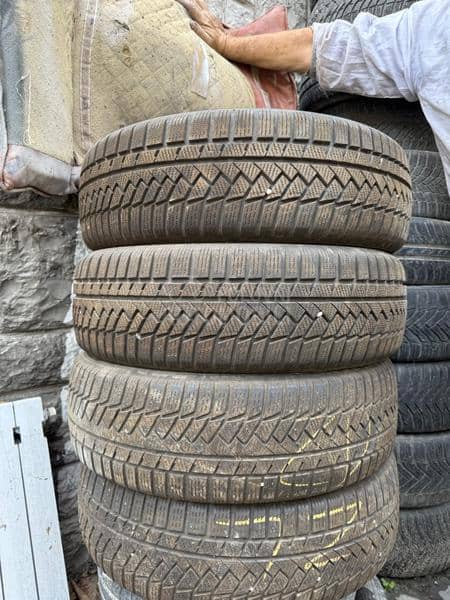 Continental 215/65 R17 Zimska